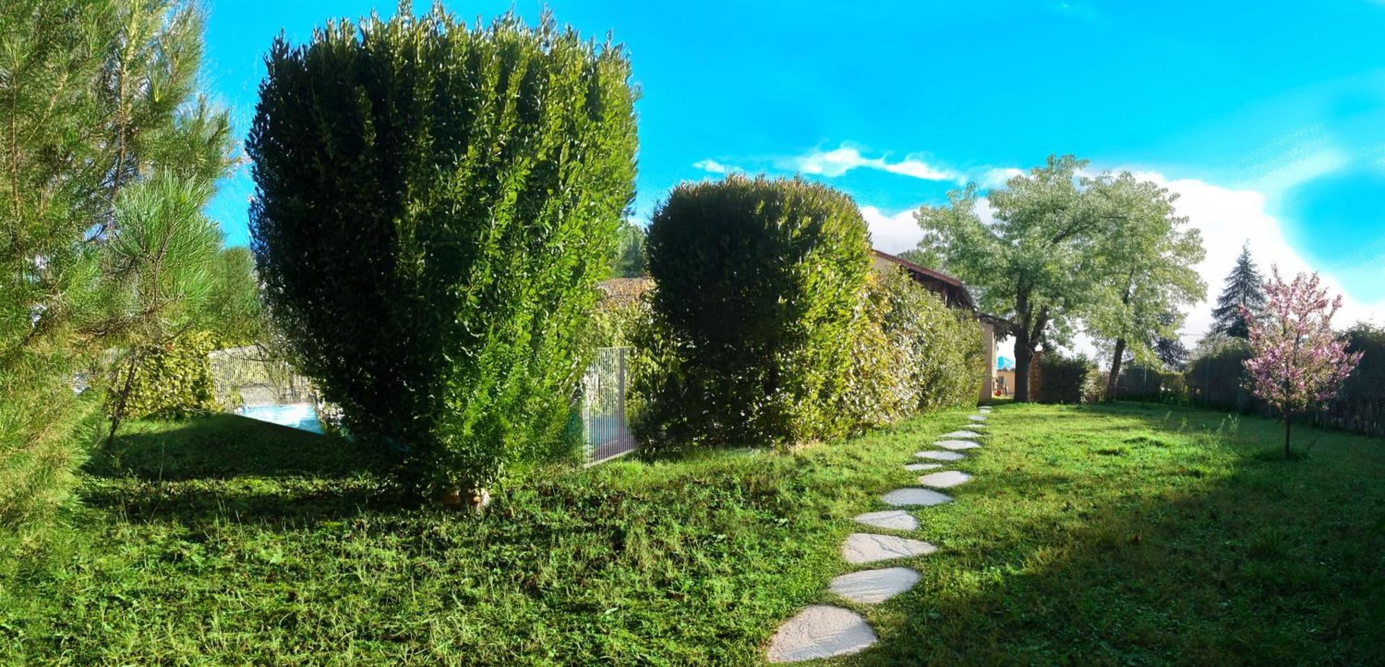 Grande Maison Familiale Super Calme - Piscine - Jacuzzi - Salle De Jeux - Idealement Situee - Gd Jardin Sans Aucun Vis A Vis * Sauzet (Drome)