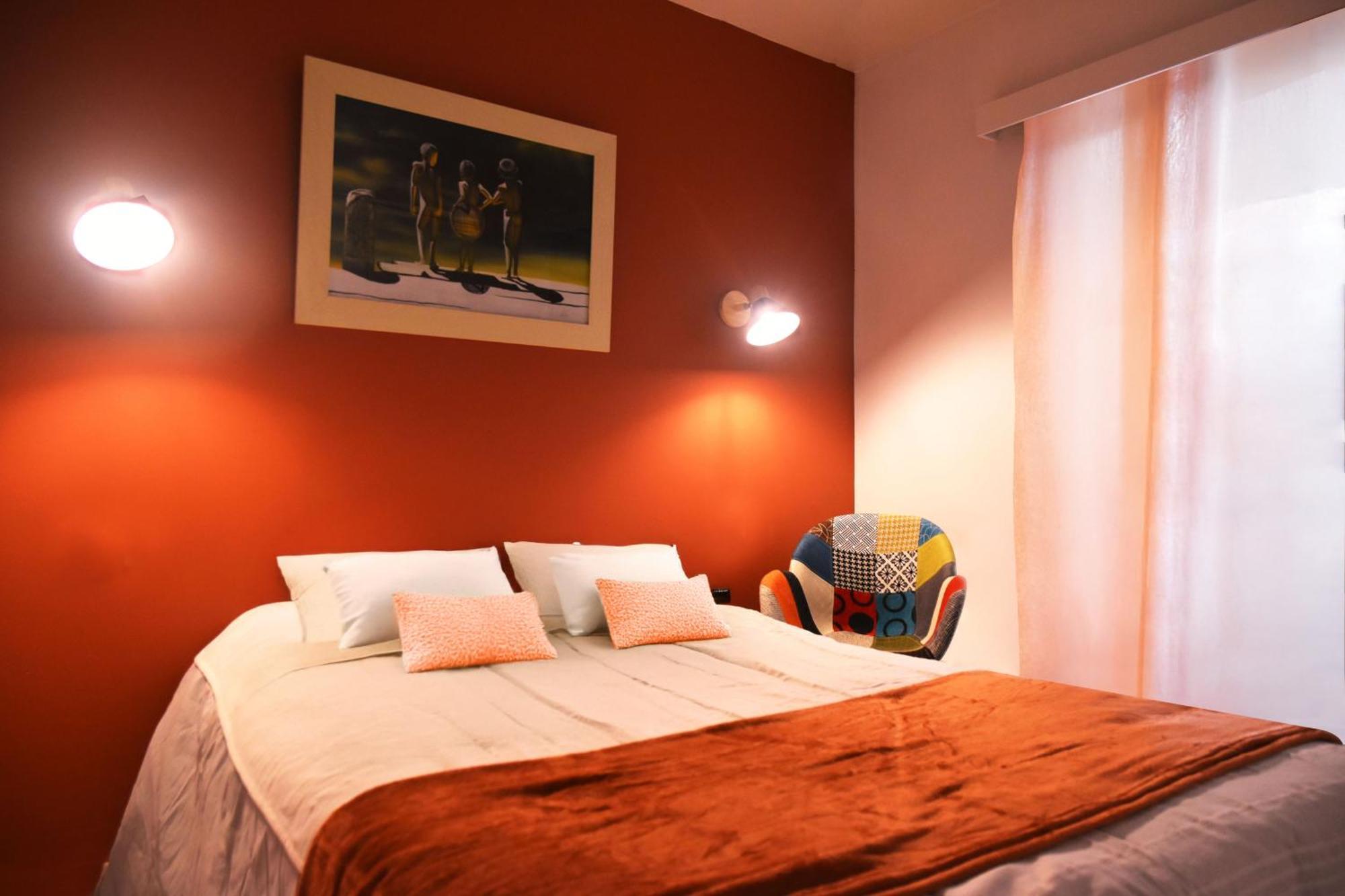Grande Maison Familiale Super Calme - Piscine - Jacuzzi - Salle De Jeux - Idealement Situee - Gd Jardin Sans Aucun Vis A Vis Sauzet (Drome)